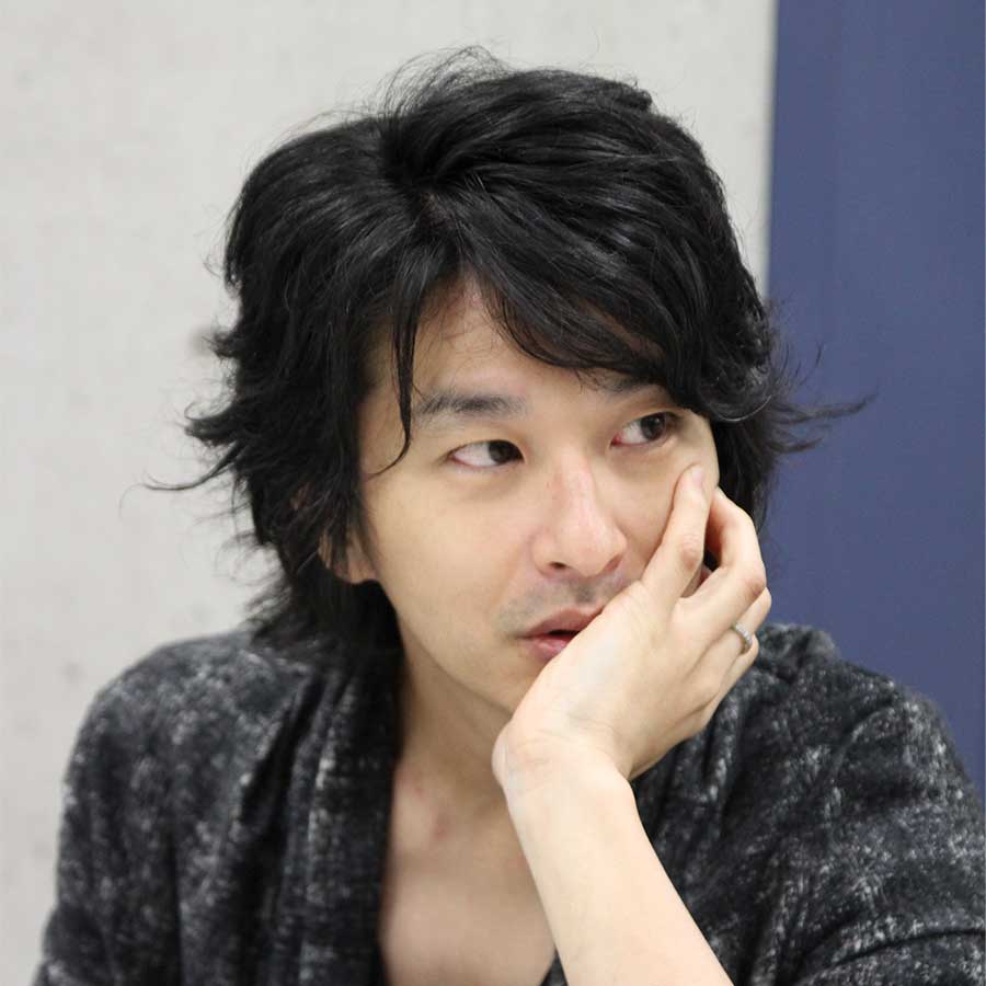 小谷元彦